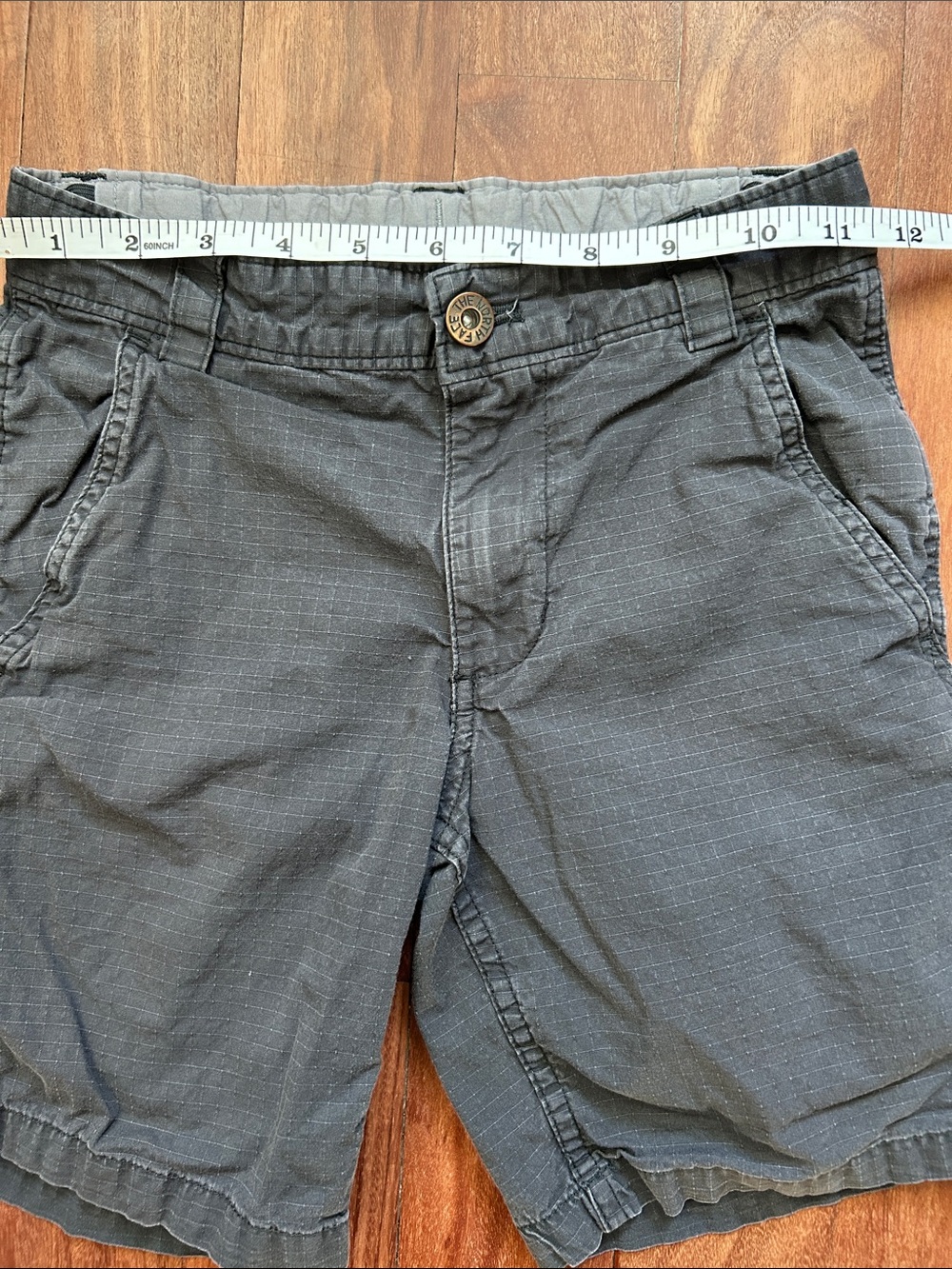 The North Face Boys Shorts 7-8 Charcoal gray - Picture 9 of 9